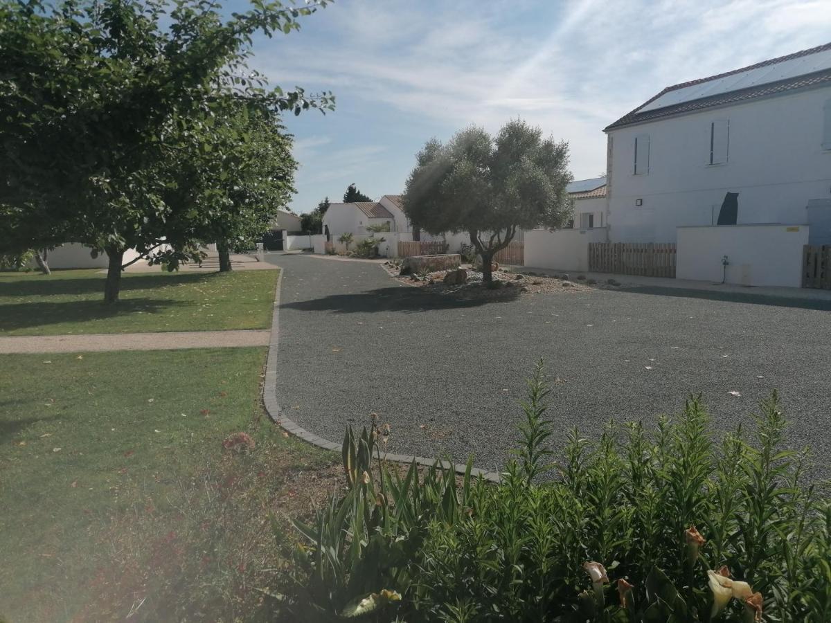 LE MATELOT Maison avec piscine/parking/wifi/plages 5kms Les Mathes Extérieur photo